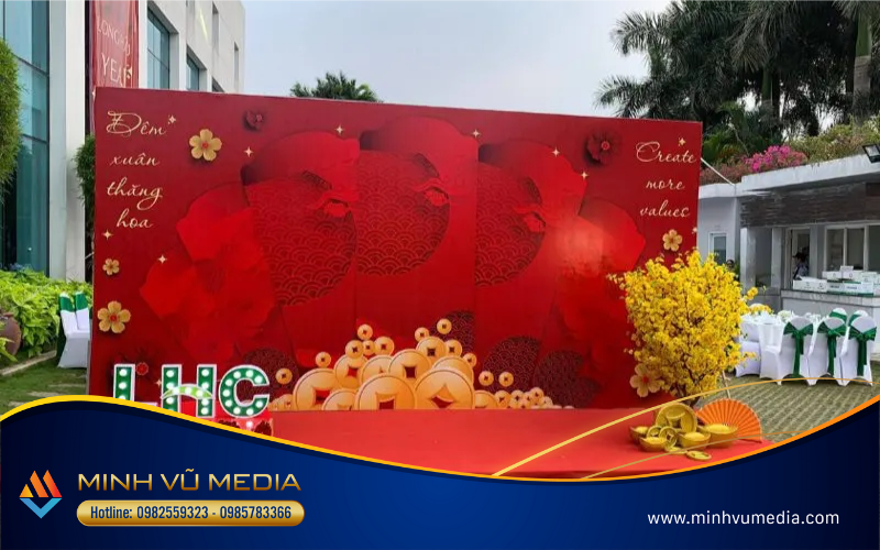 Mẫu year end party backdrop 2