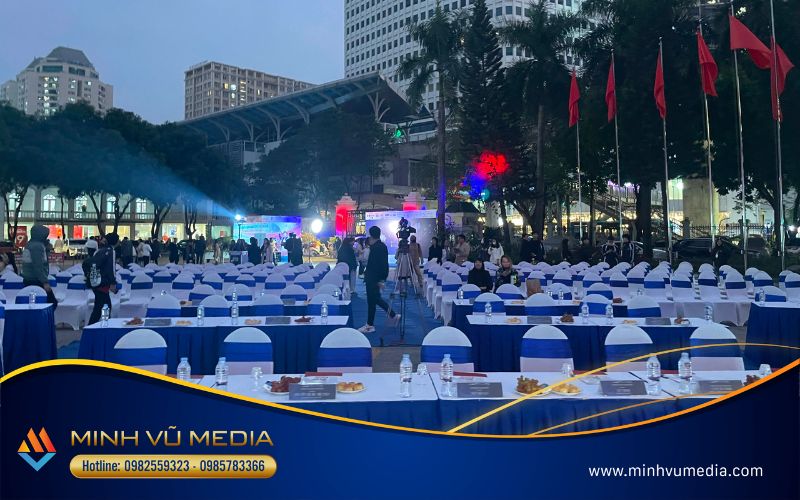 Minh Vũ Media cho thuê bàn ghế tổ chức đêm chung kết hoa khôi