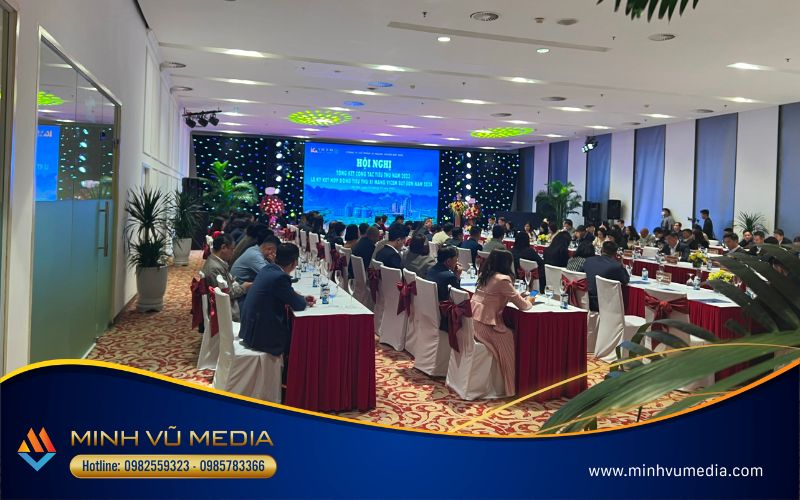 Minh Vũ Media cho thuê bàn ghế hội nghị tổng kết